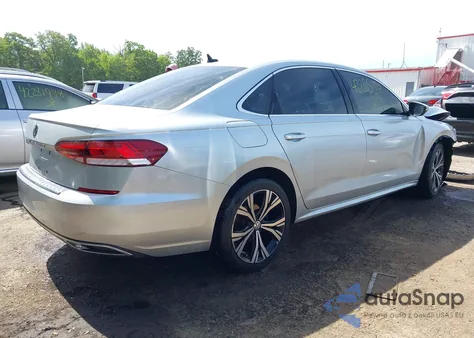 2021 Volkswagen Passat 2.0T Se z USA, uszkodzony, nr VIN 1VWSA7A32MC002440